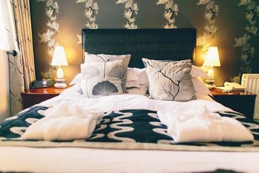 فندق The Knoll Country House