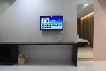 Hotel President Banquet & Lawns