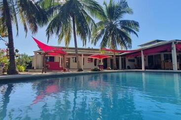 پانسیون Villa Les Cocotiers