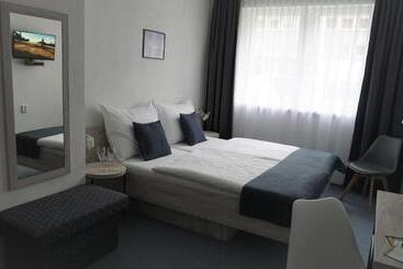 בית מלון כפרי Metropol Cb