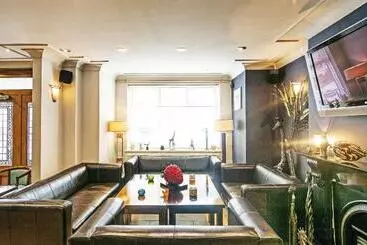 Dovedale Hotel And Restaurant