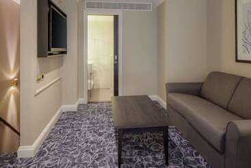 هتل Hilton London Euston