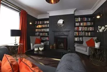 בית מלון כפרי Littleton Lodge