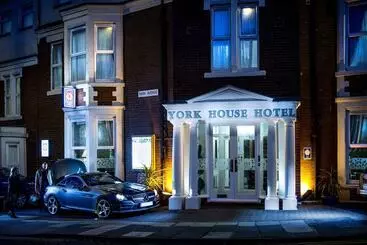 هتل York House