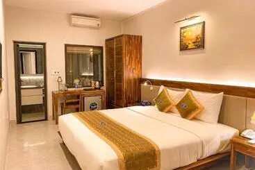 هتل Khach San Anh Phat 1