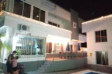 پانسیون Hostal Vista Del Mar