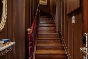 ペンション Old Town Suites