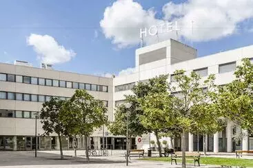 Отель Exe Campus