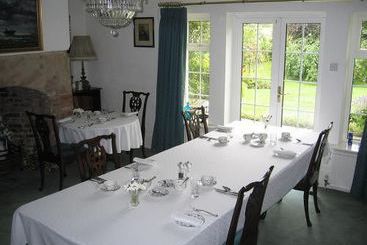 فندق Higher Huxley Hall