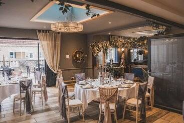 בית מלון כפרי Crossways