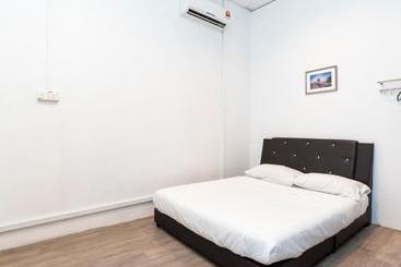 Hotel Spot On 89833 Blue Avenue Backpackers