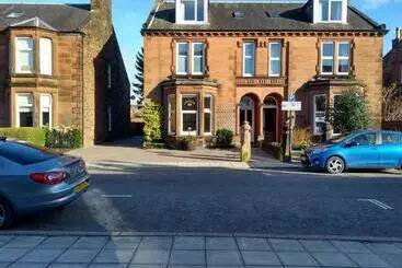 Pensió Lindean Guest House