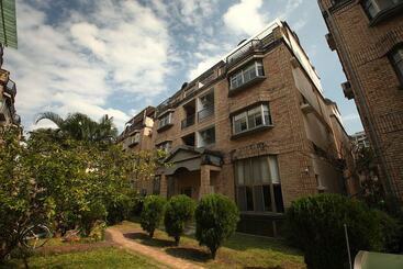 پانسیون Funtrip Northern Europe