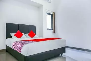 Hotel Oyo 3438 Pasir Padi Inn