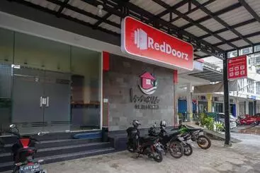 Hotel Reddoorz Near Taman Pantai Alam Indah Tegal