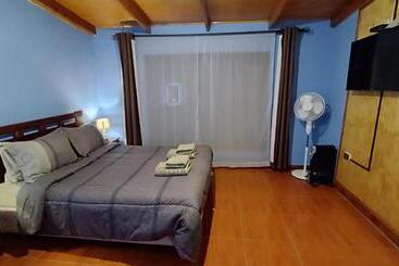 پانسیون Hostal Yurak