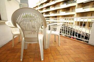 Apartamentos Iris Bahía Dorada