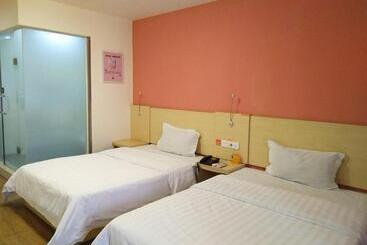 Hotel 7days Inn Dongguan Liaobu Oriental Commercial Street