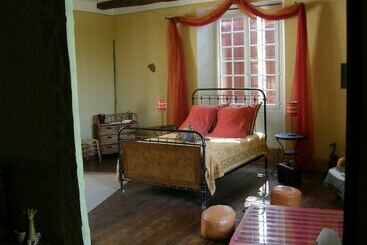 פנסיון La Gentilhommière Restaurant Etincelles