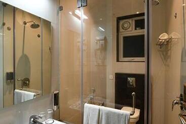 Отель Eastin Easy Vita