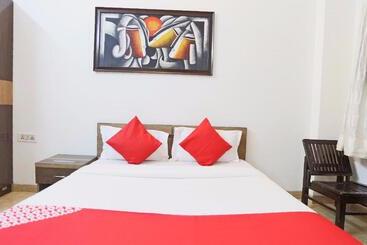 هتل Oyo 65630 New Raj Kamal