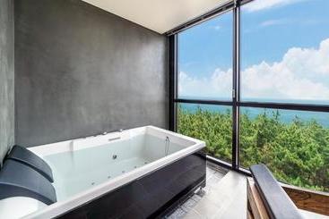 公寓式酒店 Gangneung Little Prince Spa Pension