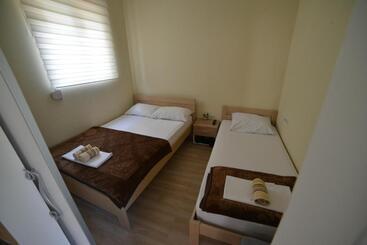 هاستل Apartmani Mv