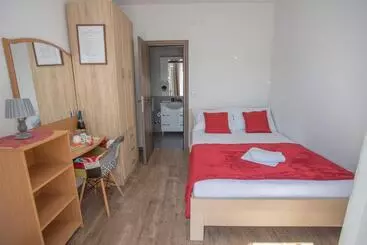 پانسیون Apartments Gvozdenovic