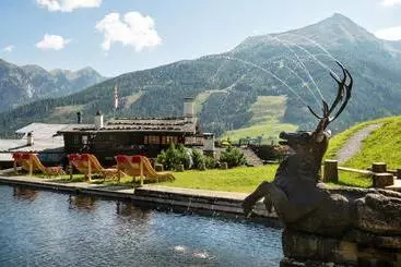 پانسیون Mondi Bellevue Alm Gastein