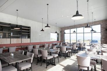 Pensionat Arnarstapi Cottages