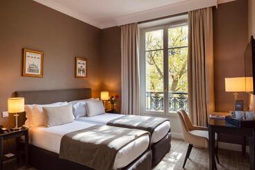 هتل Madeleine Plaza