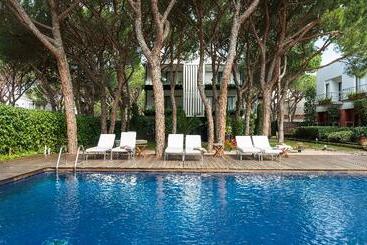 Nm Suites By Escampa Hotels