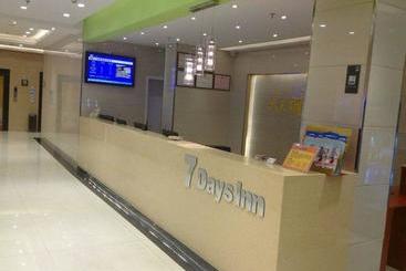 Hotel 7 Days Inn Shangrao Boyang Jianshen Road Branch