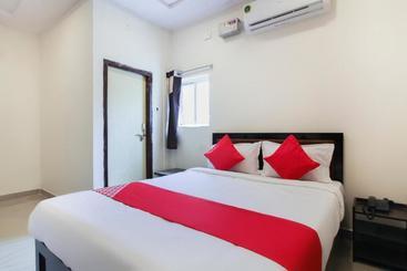 בית מלון כפרי Oyo 70127 Delight Residency