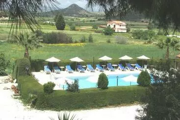 Ampelokipi Holiday Apartments