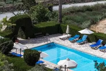 Ampelokipi Holiday Apartments