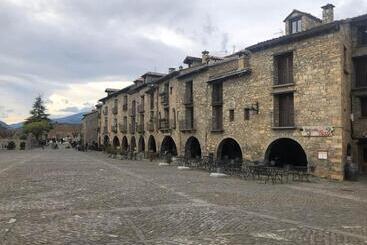 Pansiyon Hostal Pirineos Ainsa