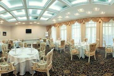 בית מלון כפרי Chaika Gostinichny Kompleks