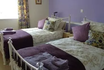 Lodge House B&b
