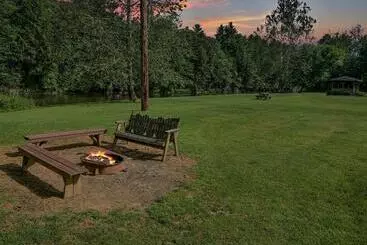 Hotelli Rough Cut Lodge