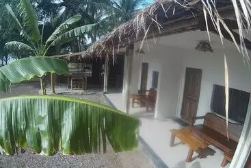 East Lombok Dive Hotel   Hostel