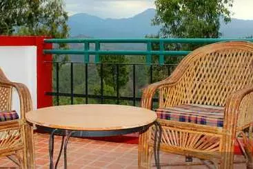 Hôtel Vakna Highway Guest House