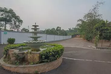 Pensión Reddoorz Plus At Hotel Negeri Baru Lodaya Puncak