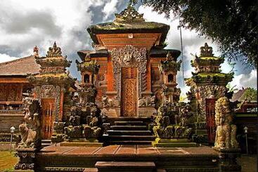 بنسيون Rumah Tu7u