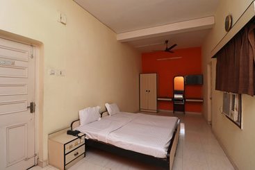 ホテル Spot On 37028  Sheela