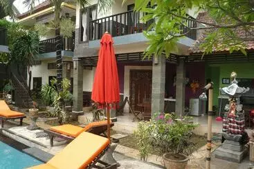 Pensió Yunni Guesthouse