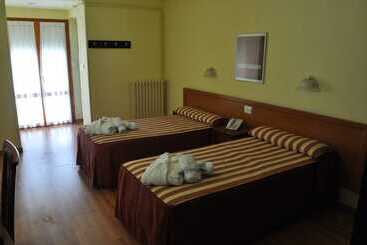 هتل Balneario Serón