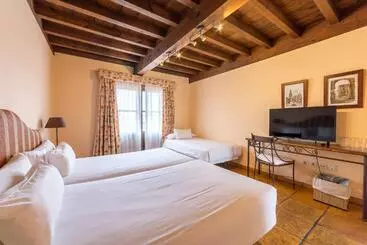 هتل Cigarral De Caravantes