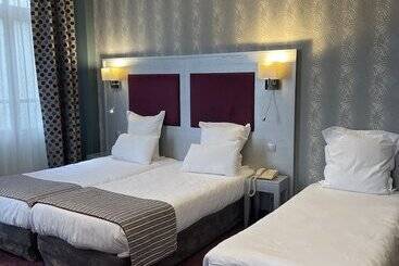 فندق Hôtel L'univers