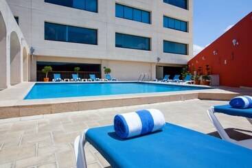 فندق Holiday Inn Puebla La Noria, An Ihg